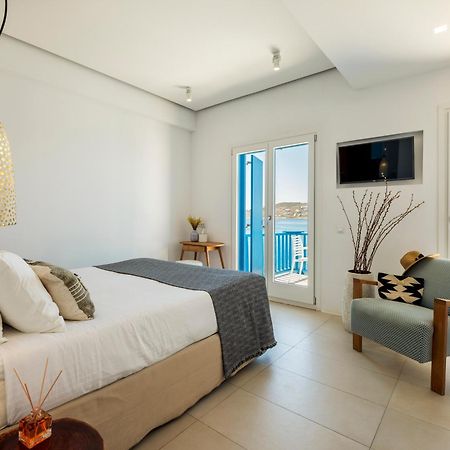 Bluetopia Suites Mykonos Town Esterno foto