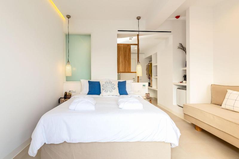 Bluetopia Suites Mykonos Town Esterno foto