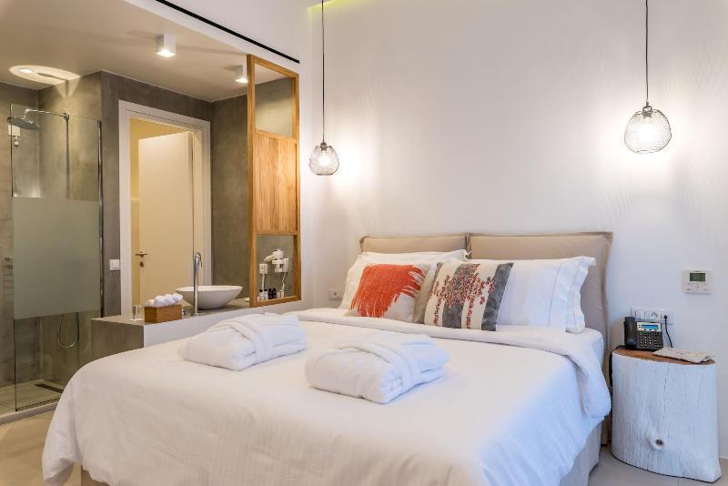 Bluetopia Suites Mykonos Town Esterno foto