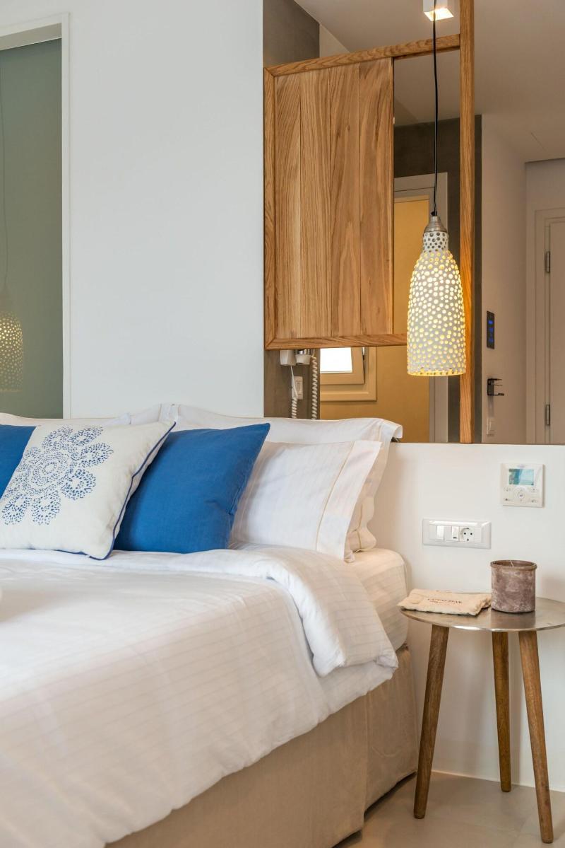 Bluetopia Suites Mykonos Town Esterno foto