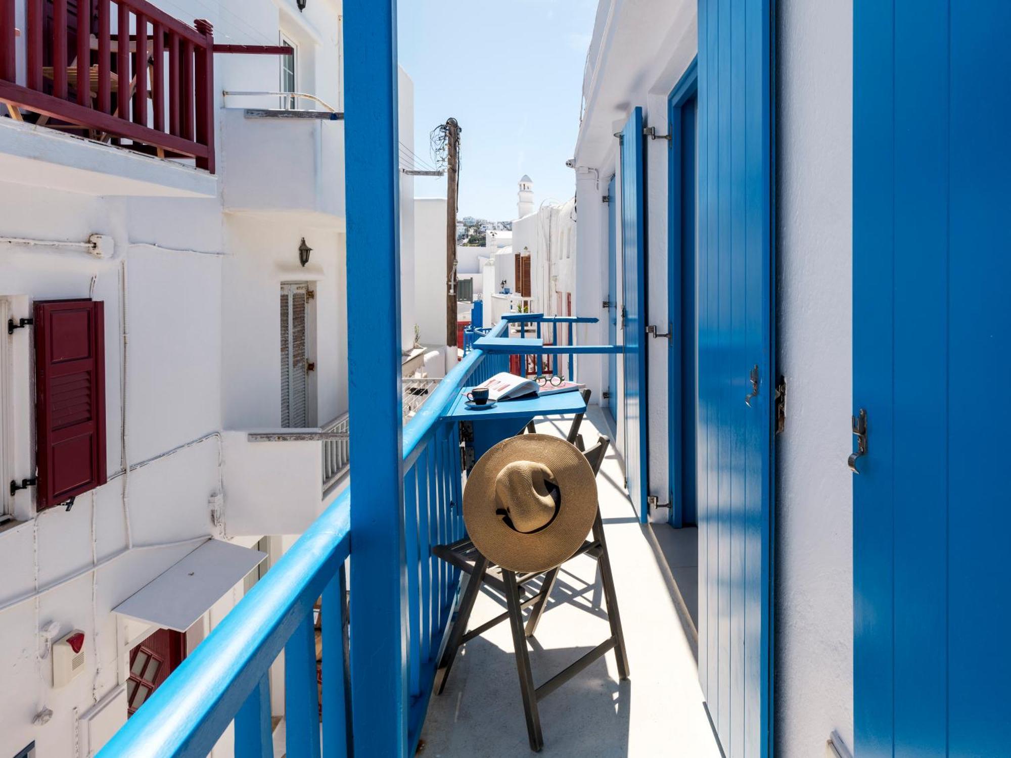 Bluetopia Suites Mykonos Town Esterno foto