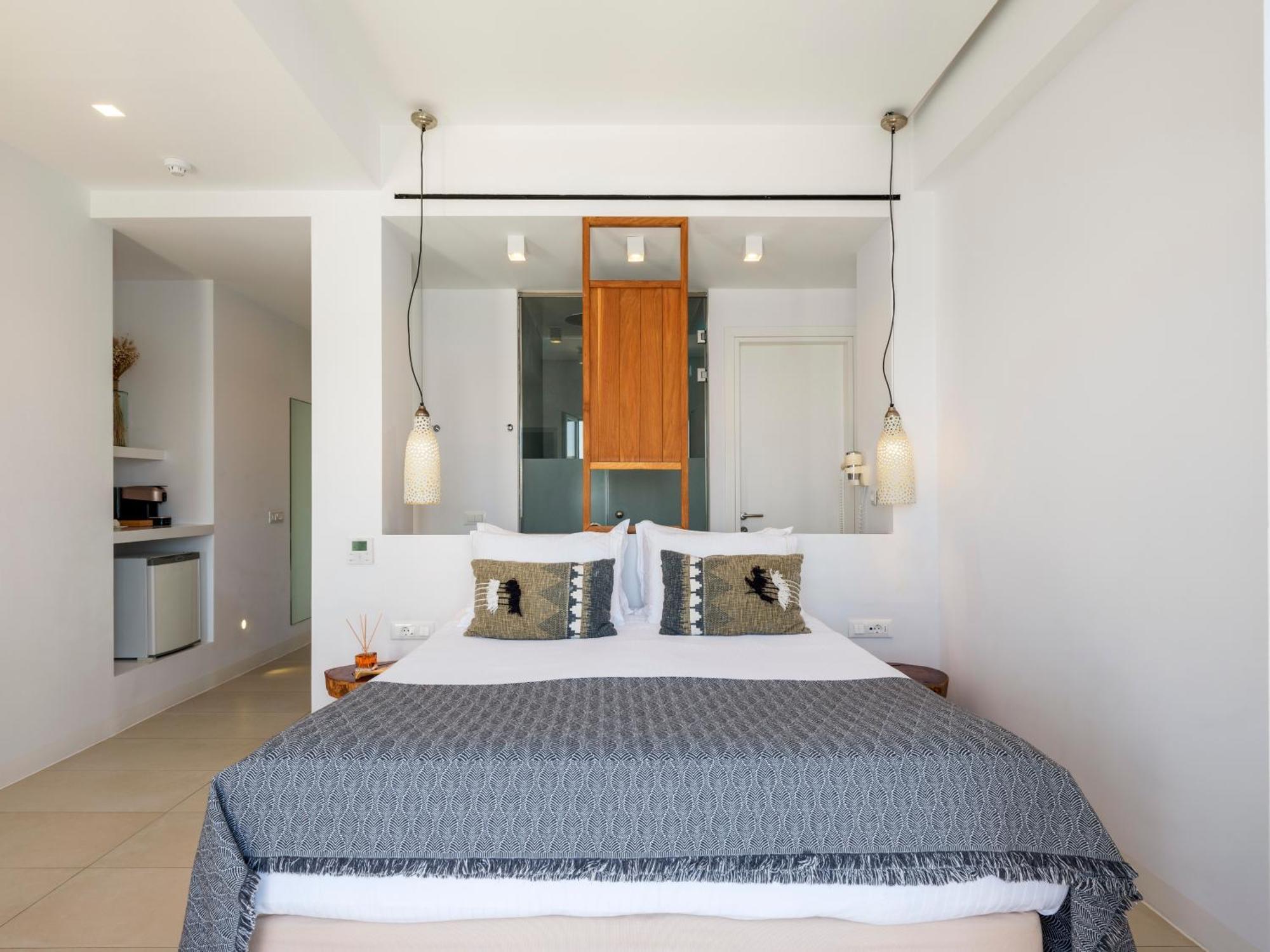 Bluetopia Suites Mykonos Town Esterno foto