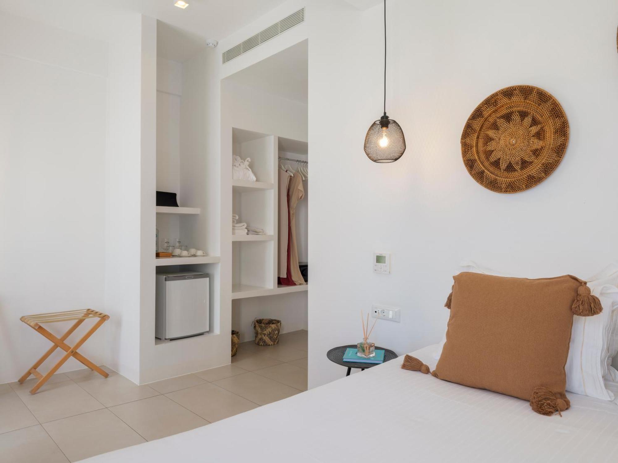 Bluetopia Suites Mykonos Town Esterno foto