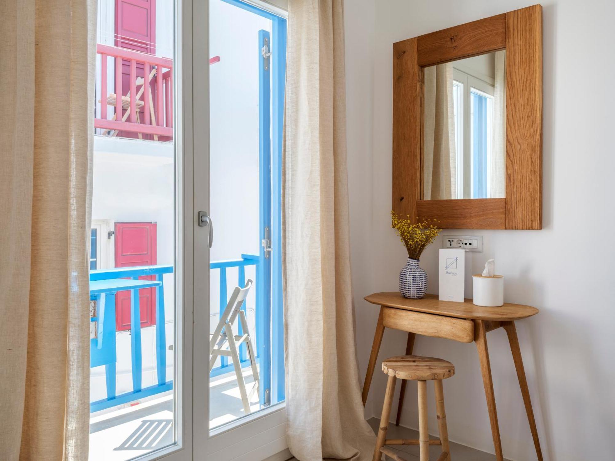 Bluetopia Suites Mykonos Town Esterno foto