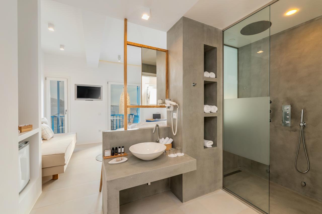 Bluetopia Suites Mykonos Town Esterno foto