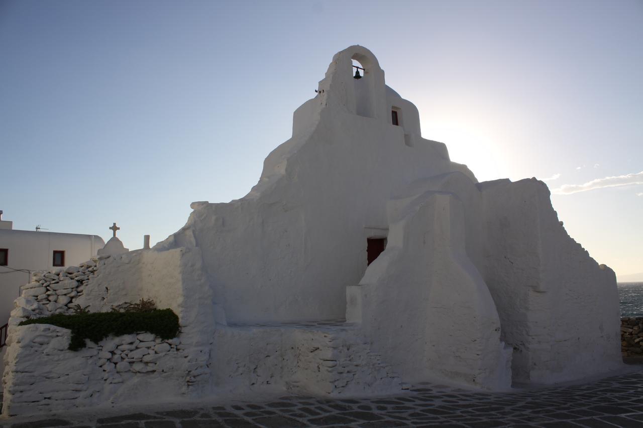 Bluetopia Suites Mykonos Town Esterno foto